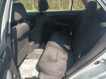 Toyota Avensis 2.0 D - 9
