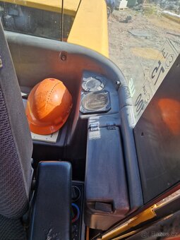 Kolový otočný bagr VOLVO 160EW - 9