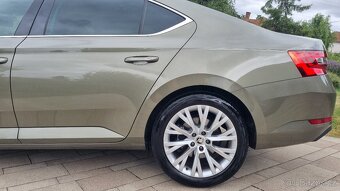 Škoda superb 3 combi, 2.0 Tdi,110 Kw,13.000 km,Virtual,TOP - 9