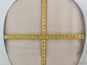 WC - záchodové prkénko, sedadlo 50,-Kč - 9