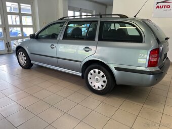 Škoda Octavia I  1,6i Tour - 9