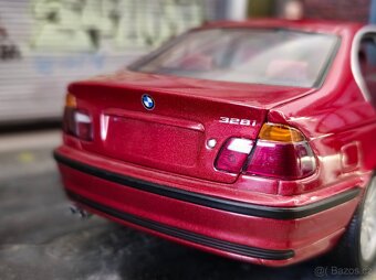 BMW E46 328i 1:18 UT Models - 9