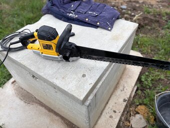 Pila Dewalt Alligator DWE399 - 9