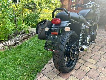 Triumph Street Twin 900 ABS - 9