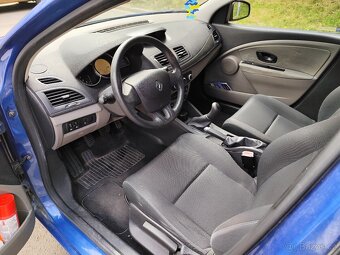 Renault Megane 1.6 benzín - 9