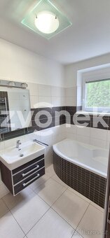 1/2 rodinného domu se zahradou Zlín - Kostelec, ihned - 9