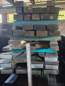 Dubové fošny, prkna, pražce a hranoly...přírodně sušené 15% - 9