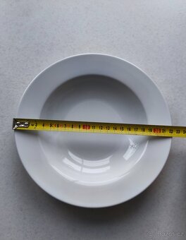 Bílý servis - talíř malý, velký, polevkový - 9