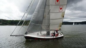 Prodám plachetnici Beneteau First Class 8 - 9