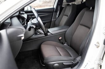 Mazda 3 90kW (2020). - 9