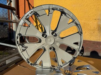 Nové originální poklice kryty kol VW 16" (2GM601147B) - 9