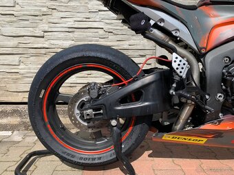HONDA CBR 600RR - 9