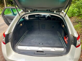 Peugeot 508 RXH 2.0 HDI 120kW + elektromotor 27kW - 9