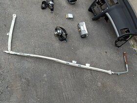 ŠKODA OCTAVIA 2 – PALUBNÍ DESKA, AIRBAGY, PÁSY... - 9