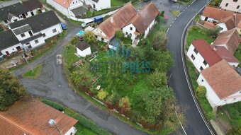 Prodej chalupy v obci Podmoky – klid, prostor a venkovská po - 9