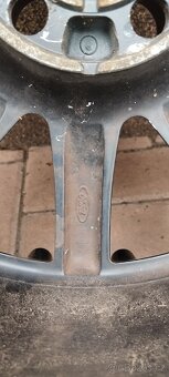 ALU Kola Ford R18/5x108/ ET52.5 /J7.5
6 000 Kč - 9
