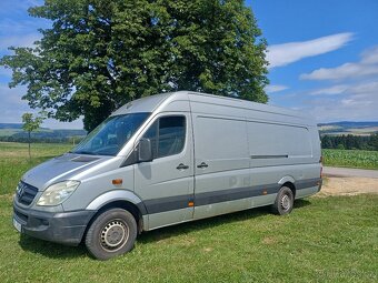 Mercedes-Benz Sprinter - 9