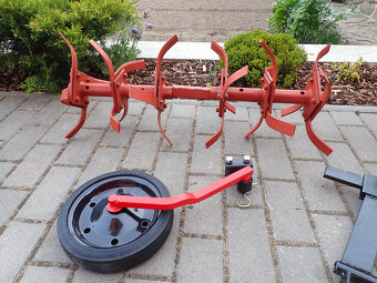 vari - rotavátor, vodící kolo, radlička + nosič // NOVÉ - 9