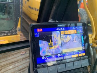 Komatsu PC360 LC /2018 pasovy bagr - 9