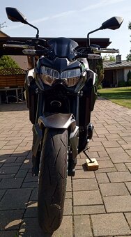 KAWASAKI Z900 - 9