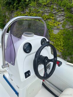 Prodám motorový člun - 9