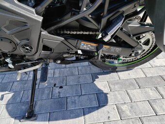 Kawasaki Versys 650 - 9
