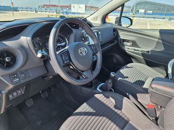 Toyota Yaris 1.0 Benzín - 9
