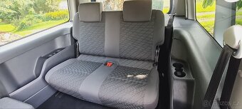 VW Caddy maxi 1.6 TDI, Webasto, tažné, 7míst - 9