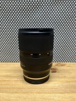 Tamron 17-28mm f/2.8 Di III RXD Sony E - 9