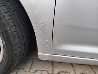 VW Touran 1T3 2.0 TDI 103 kW 7 místný - 9