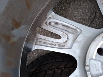 Orig. zimní alu 5x100 - VW - Continental 205/55 R17 - 9