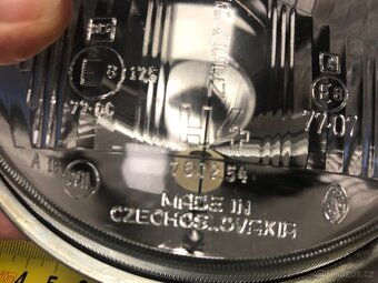 Světla, blinkry, skla, vnitřní zpětné zrcátko na Škodu 1000 - 9