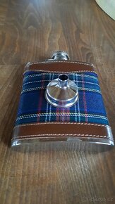 Placatka na alkohol + nálevka - 9