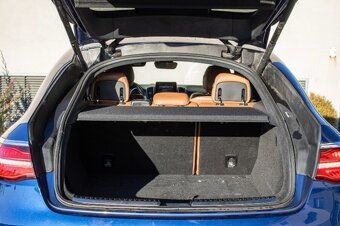 Mercedes-Benz GLE 400 4MATIC AMG - 9