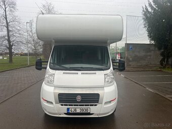 CAPRON obytný 5-6mist 198tkm 95kw Iveco - 9