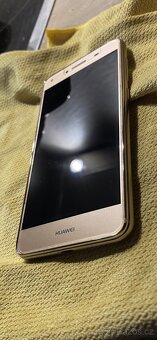 Huawei Y6 II compact zlatý ZAMLUVENO - 9