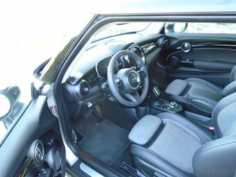 Mini Cooper S 135kw elektro,7900km,model 2024,529000kc - 9