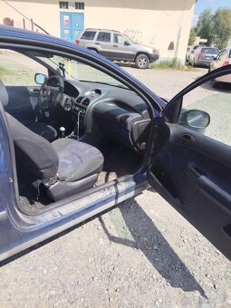 Peugeot 206 1.4 benzín - 9