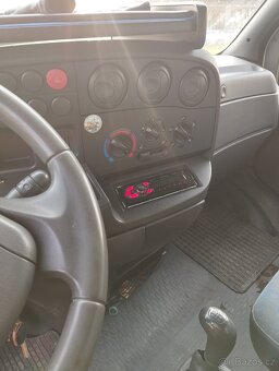 Prodám Iveco daily o ceně se dá jednat na místě - 9