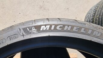 Letní pneu 245/35/20 Michelin - 9