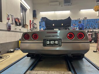 Chevrolet Corvette C4 cabrio - 9