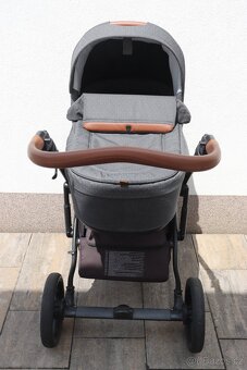 Kombinovaný kočárek Roan Bloom - 9