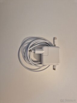 Macbook Air M1 256GB/8GB RAM - 9