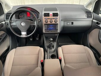 Volkswagen Touran 2.0 TDI 5MÍST DVĚ SADY KOL TAŽNÉ - 9
