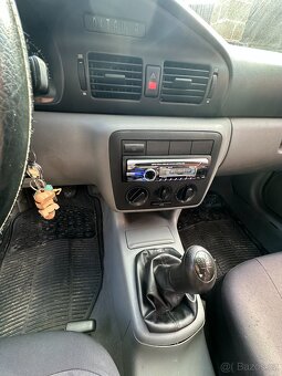Škoda Octavia 1, 1.6 Benzín - 9