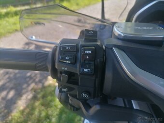 Yamaha T-max 530 DX - 9