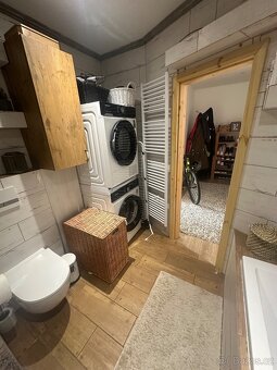 Prodej krásného bytu 3+1 s lodžií po rekonstrukci – klidná l - 9