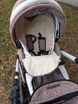 3-kombinace kočárku zn.Maximo - 9