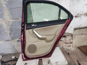 HONDA ACCORD 7g předface sedan - dveře - 9