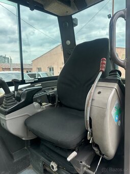 Pásový bagr VOLVO EC35C,Centrální mazaní, prodloužené rameno - 9